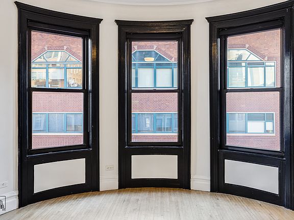 5th image of 105 E 15th St APT 64