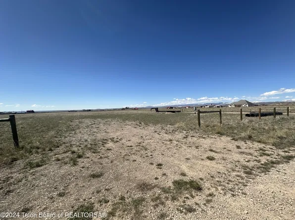 69 2nd St N, Big Piney, WY 83113