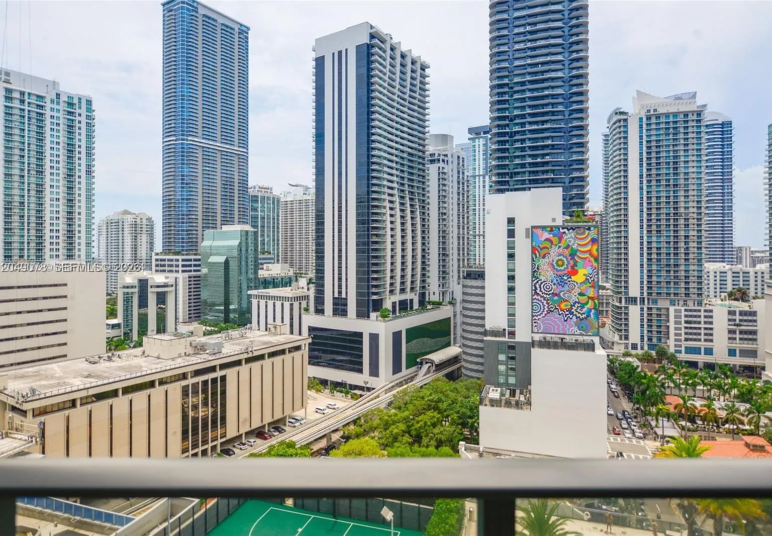 801 Sma Residences Condo — Photo 2