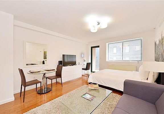 4th image of 140 W 19th St APT 7b