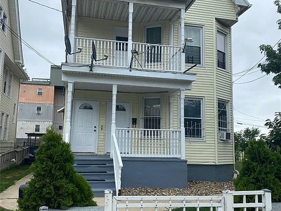 3rd image of 228 Kimberly Ave