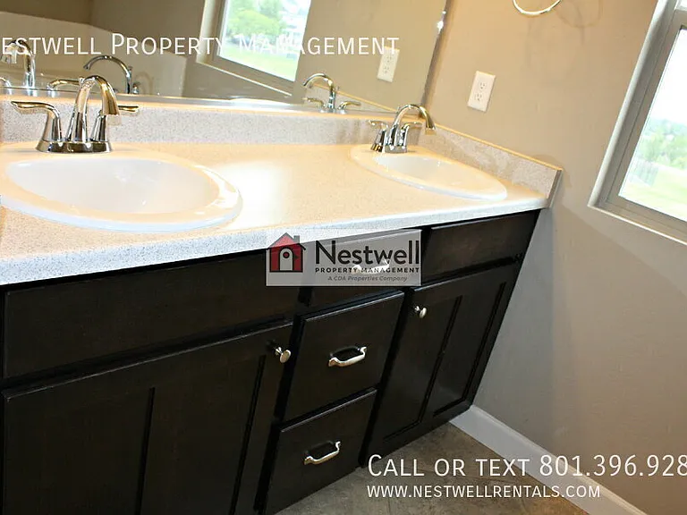 10221 S Clarks Hill Dr — Photo 17