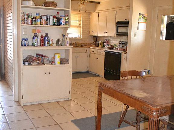 3rd image of 4529 Leddy Dr
