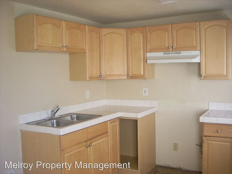 2nd image of 2272 Kearney Ave APT 03