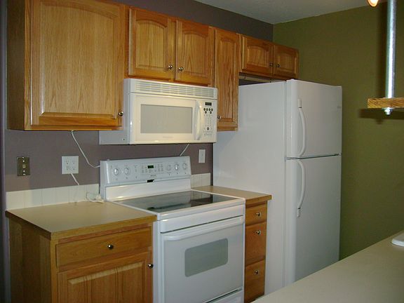 2nd image of 1317 Grand Ave Suite 312