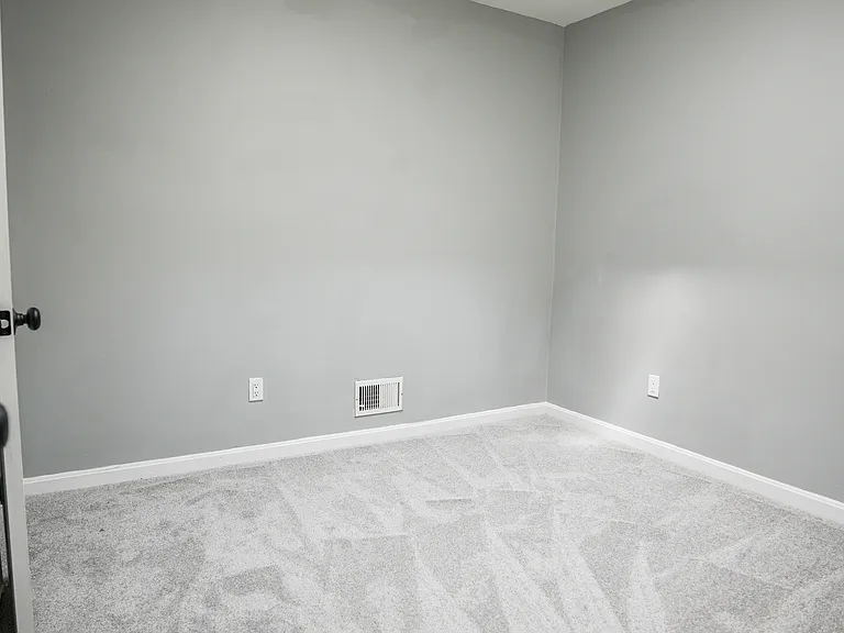 2436 Lauretta Ave — Photo 16