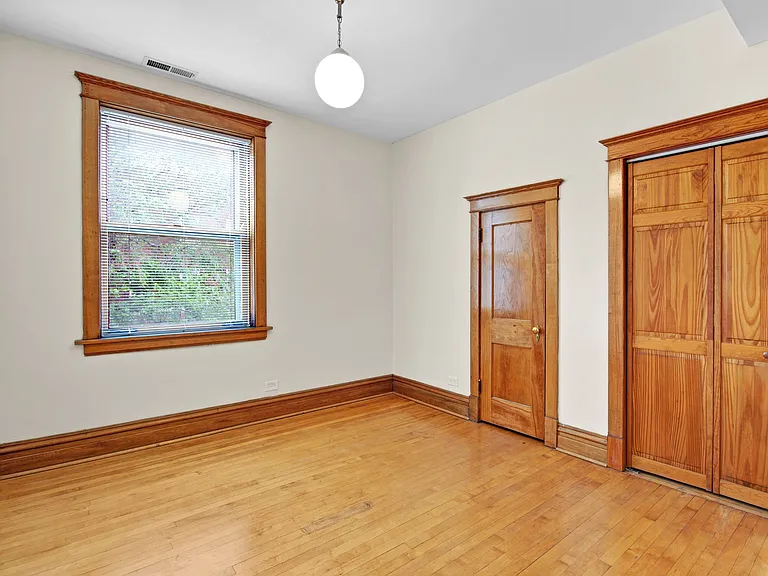 3600 N Hermitage Ave #2 — Photo 6