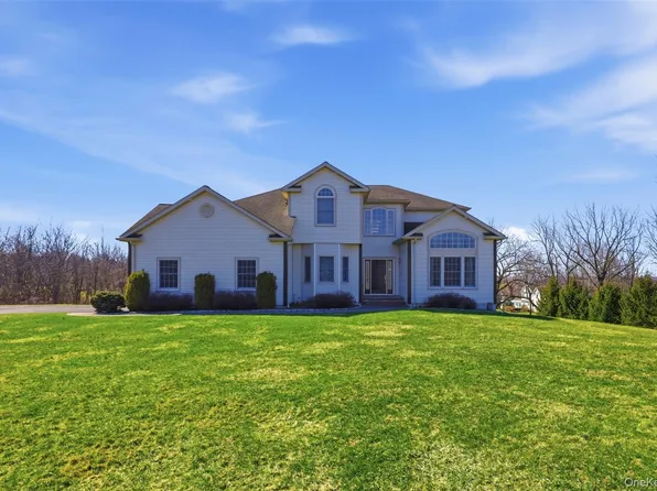 12 Feagles Road, Warwick, NY 10990