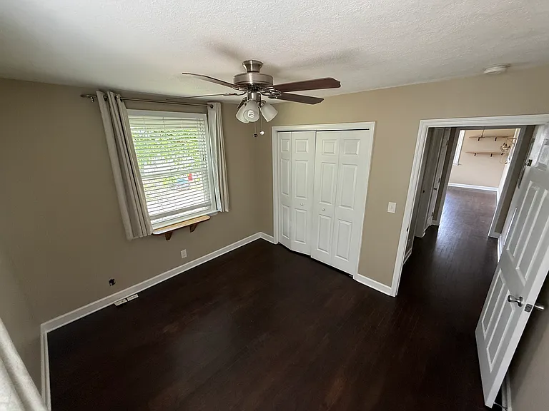 204 Sentinel Dr — Photo 12