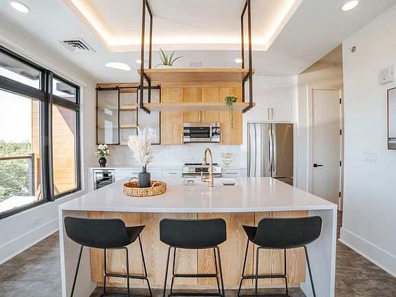 B-6 floor plan kitchen