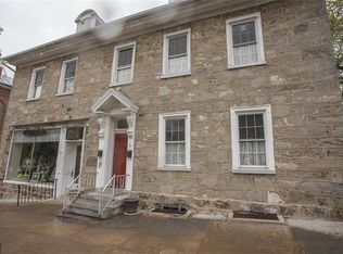1 N Main St, Nazareth, PA 18064