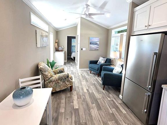5th image of 3100 North Rd #305