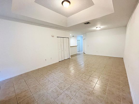 5th image of 1856 Pelican Dr