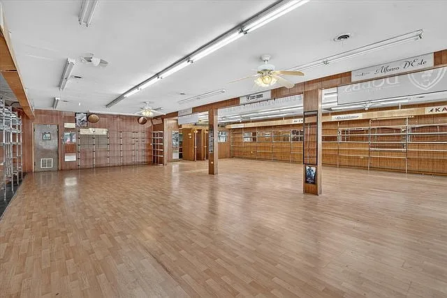 607 W Roosevelt Rd — Photo 18