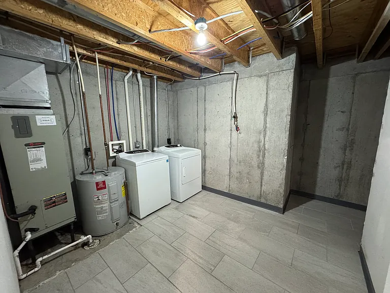 1125 Newfoundland Dr — Photo 15