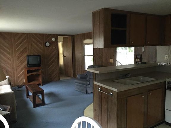 4th image of 38224 Illinois Ave