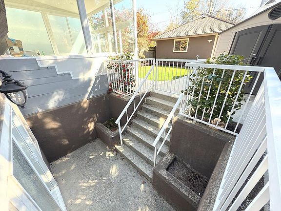 5th image of 3488 W 30th Ave