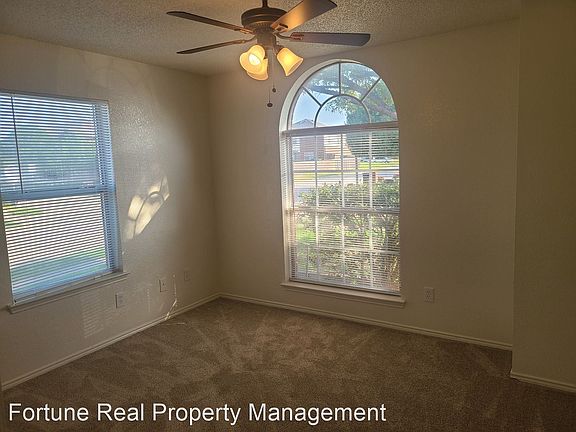 3rd image of 776 Flamingo Dr