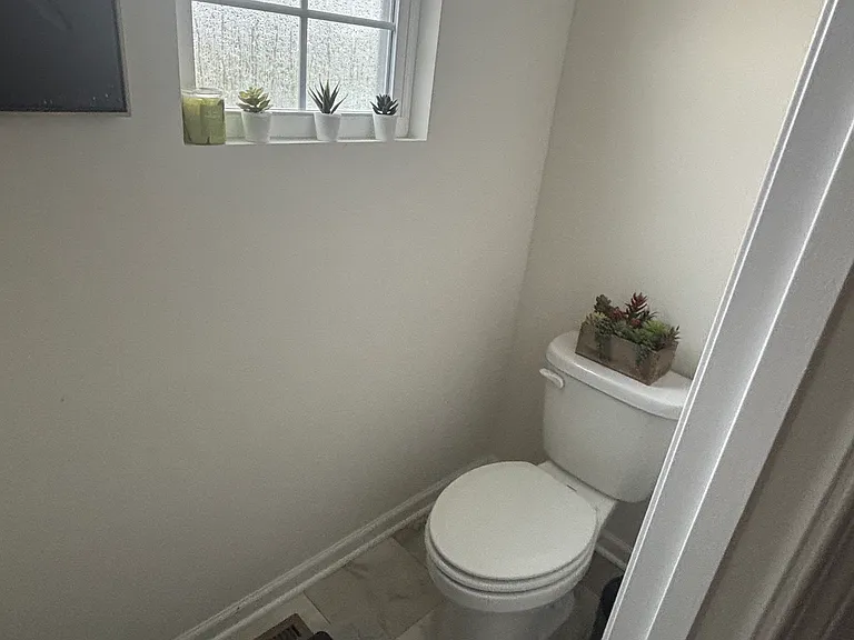 6332 Anguria Dr — Photo 17