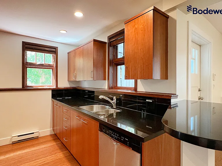 2507 W 8th Ave — Photo 7