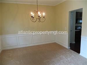 4th image of 306 Tuggle Ct