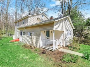 152 Portland Ave #B, Redding, CT 06896