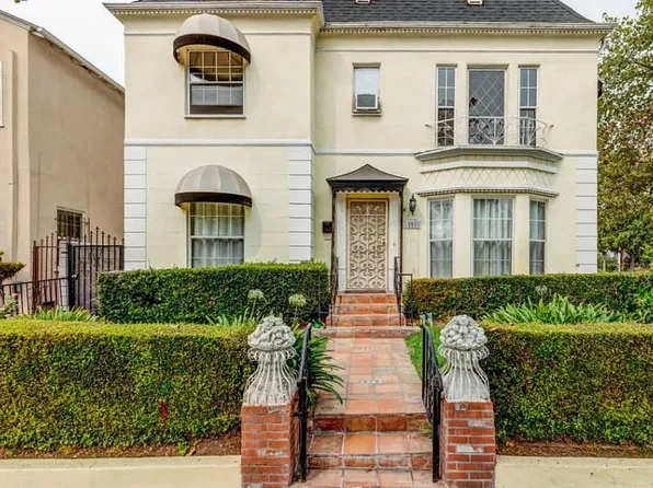 201 S Doheny Dr, Beverly Hills, CA 90211