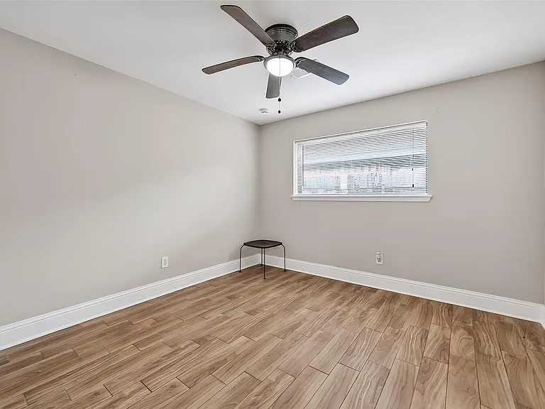 11107 Cedarview Ln — Photo 20