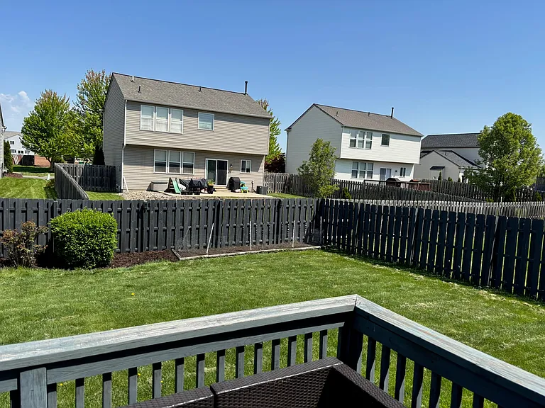 7609 Carlton Dr — Photo 2