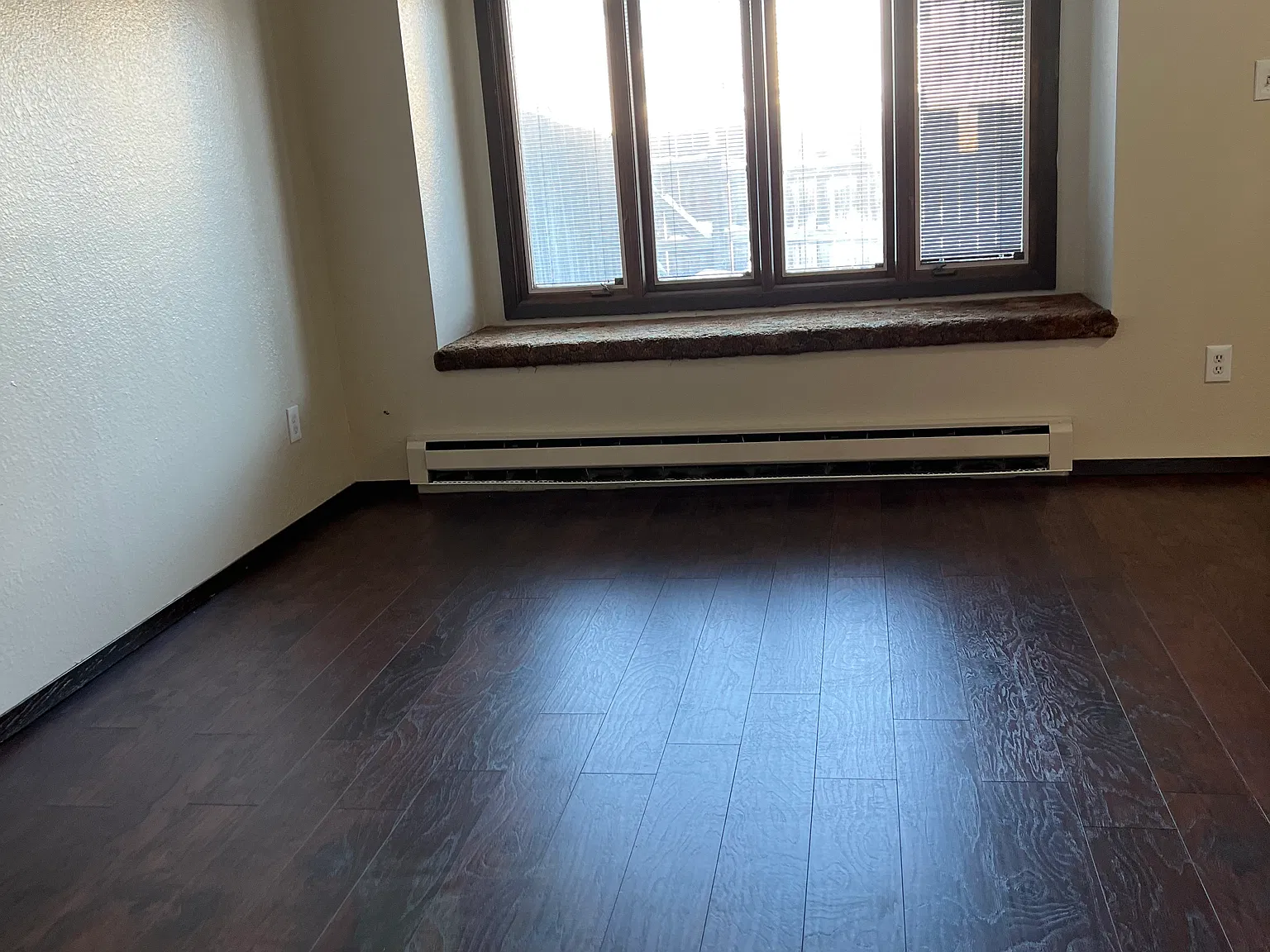 2 bed, 2.5 bath, 1178 sqft, $1,200 — Photo 2