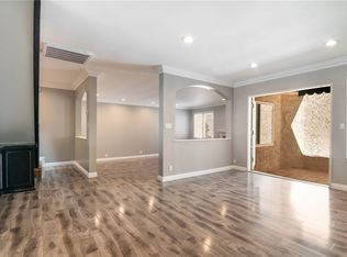 5401 Zelzah Ave APT 115, Encino, CA 91316