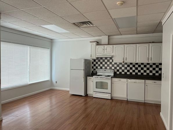 249 East St