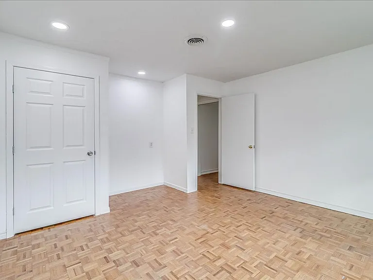 1022 Herndon St — Photo 32