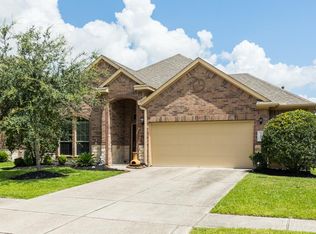12807 Winter Springs Dr, Pearland, TX 77584