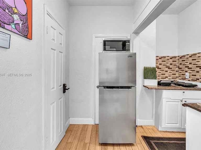 8415 Harding Ave #19 — Photo 5