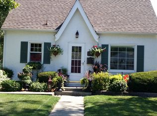 1104 Maple Dr, Mason City, IA 50401