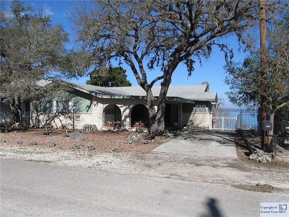1st image of 1121 Janet Dr
