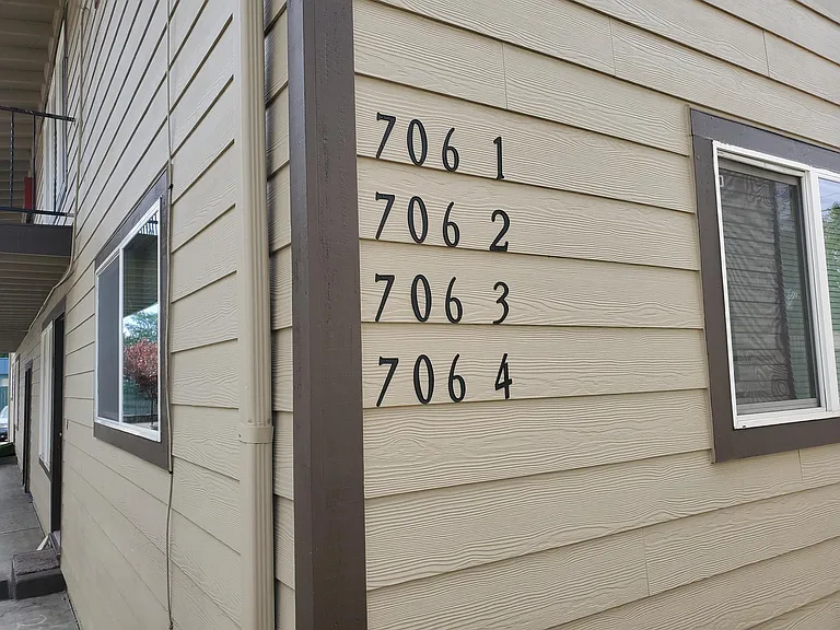 704 Norman Avenue Northeastunit #3 — Photo 9