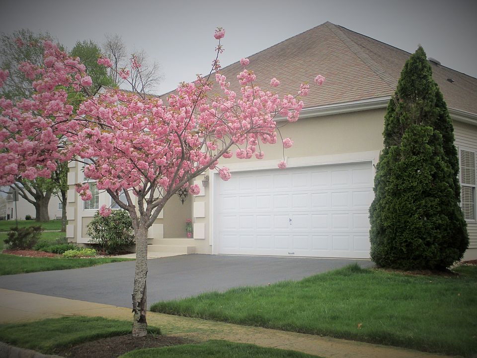 2nd image of 66 Bunker Hill Dr