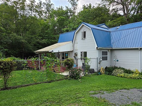 5th image of 266 Rogers Rd
