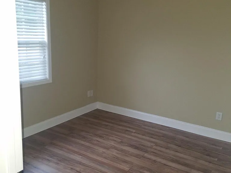Cypress Dr — Photo 4