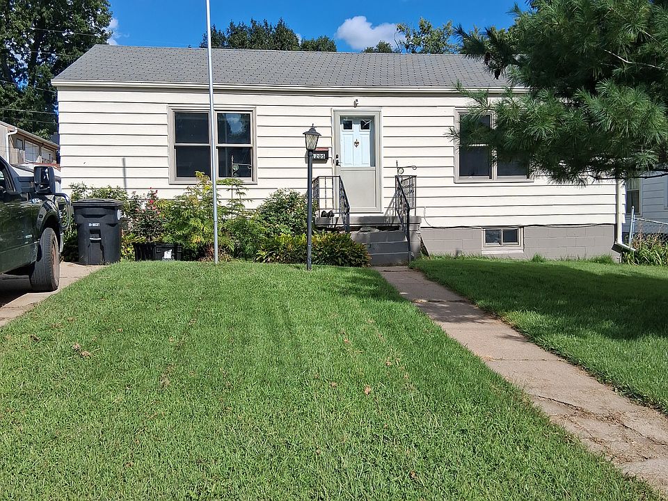 1st image of 1205 S 55th St