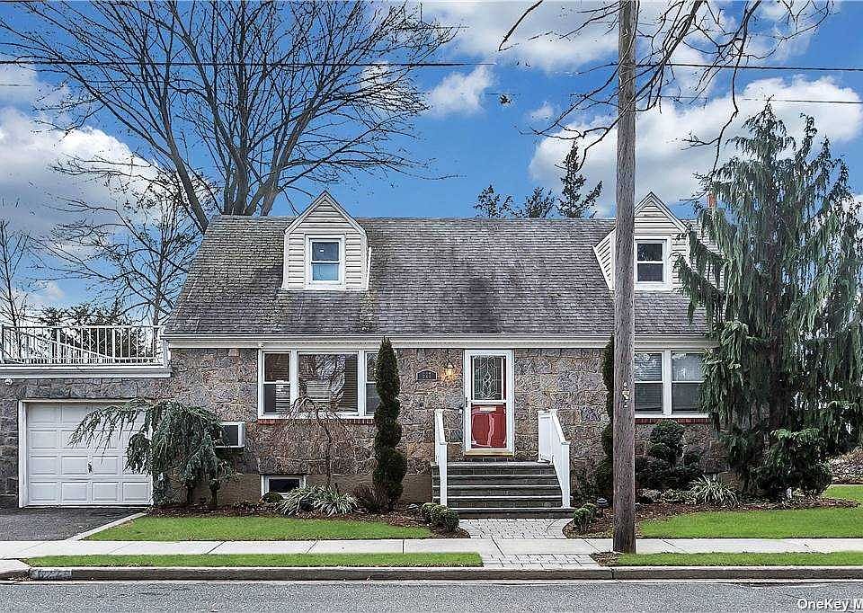 1st image of 627 Princeton Ave S
