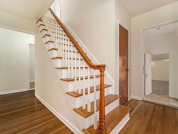 5th image of 485 N Mansfield St