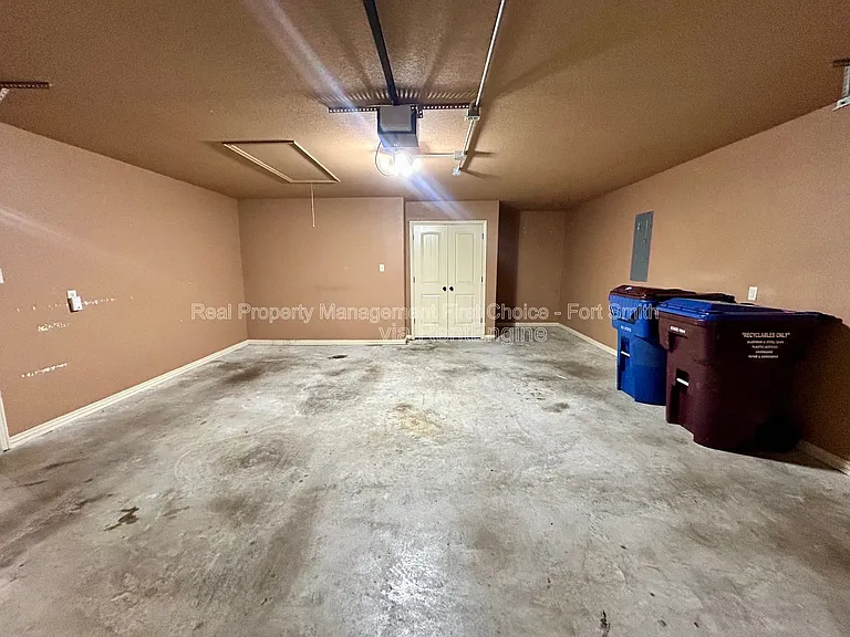4802 S 28th St — Photo 33