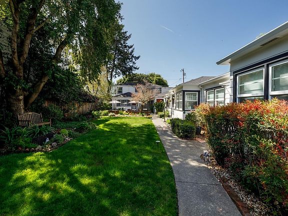 4th image of 615 - 623 Mcdonald Avenue