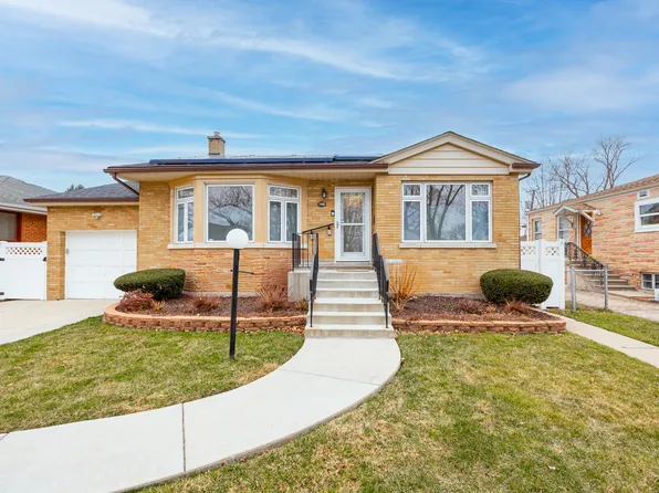 1940 Stratford Ave, Westchester, IL 60154