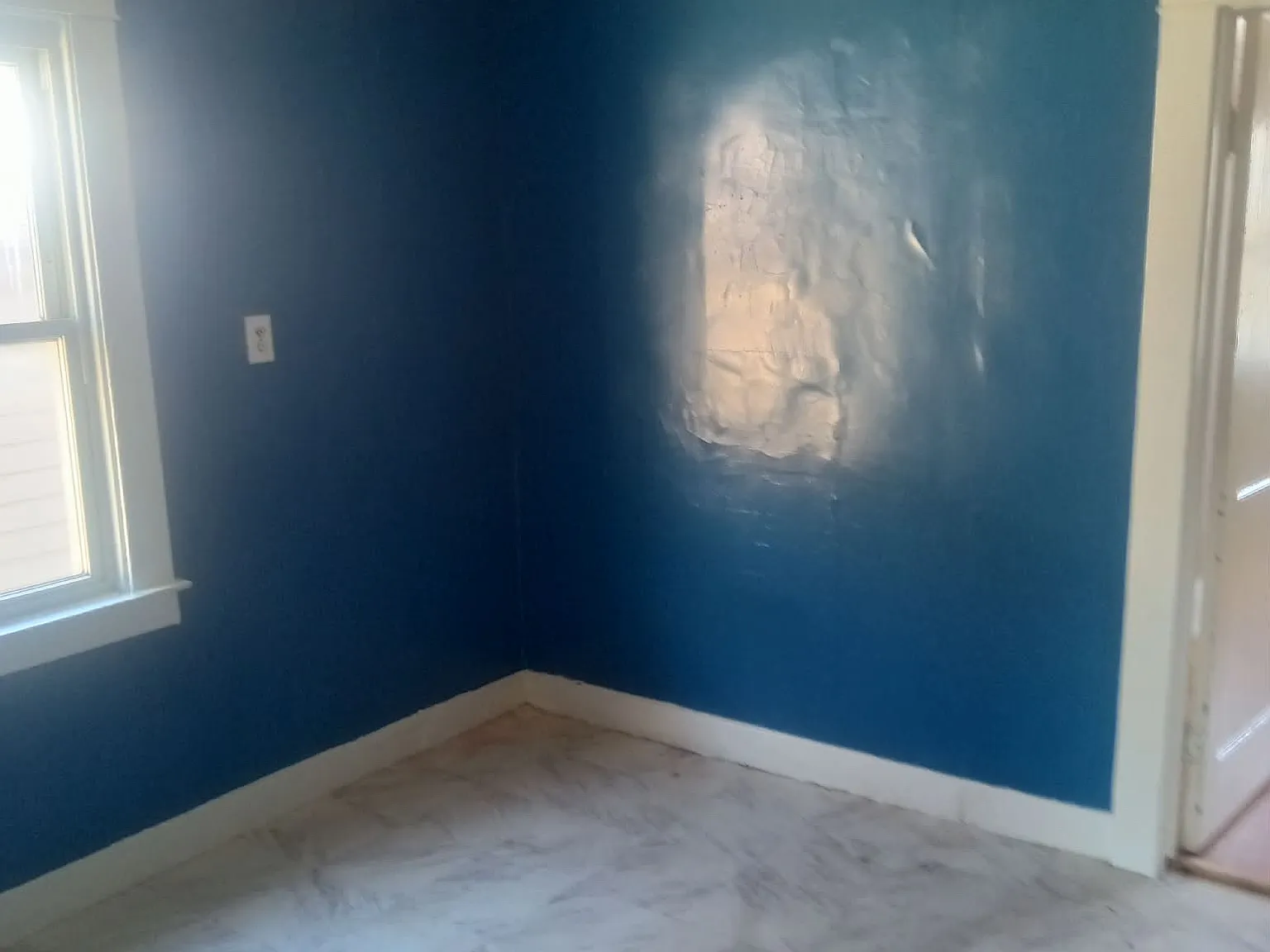 2219 Cudaback Ave — Photo 3