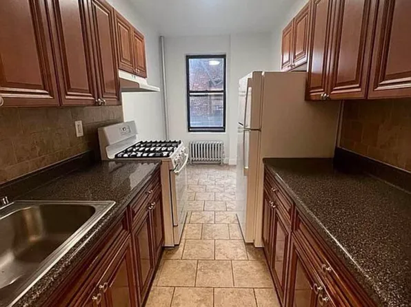 34-20 30th Street image 1 of 9