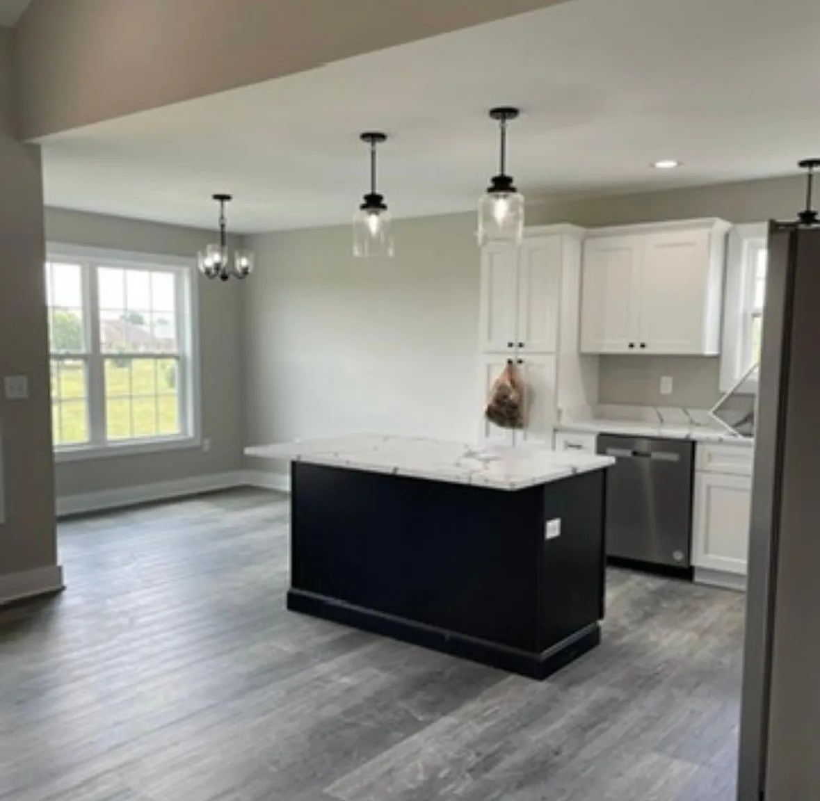 3 bed, 1496 sqft, $2,295 — Photo 4